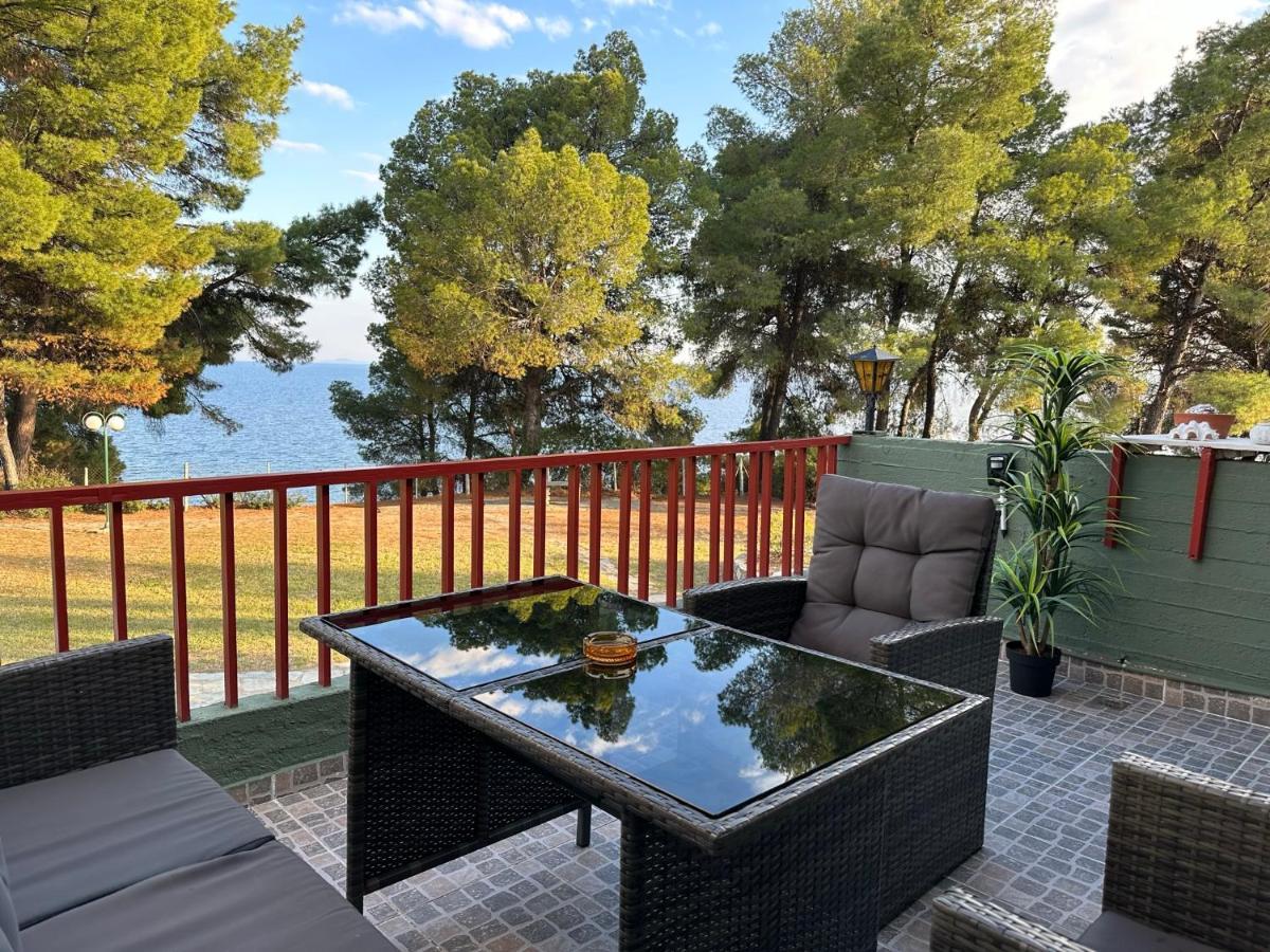 Squirrels, Home With View Metamorfosi  Exterior photo